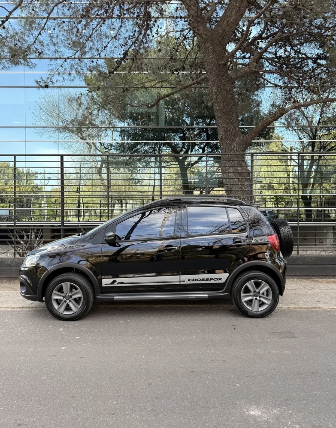 Volkswagen CrossFox — foto 7 de 15