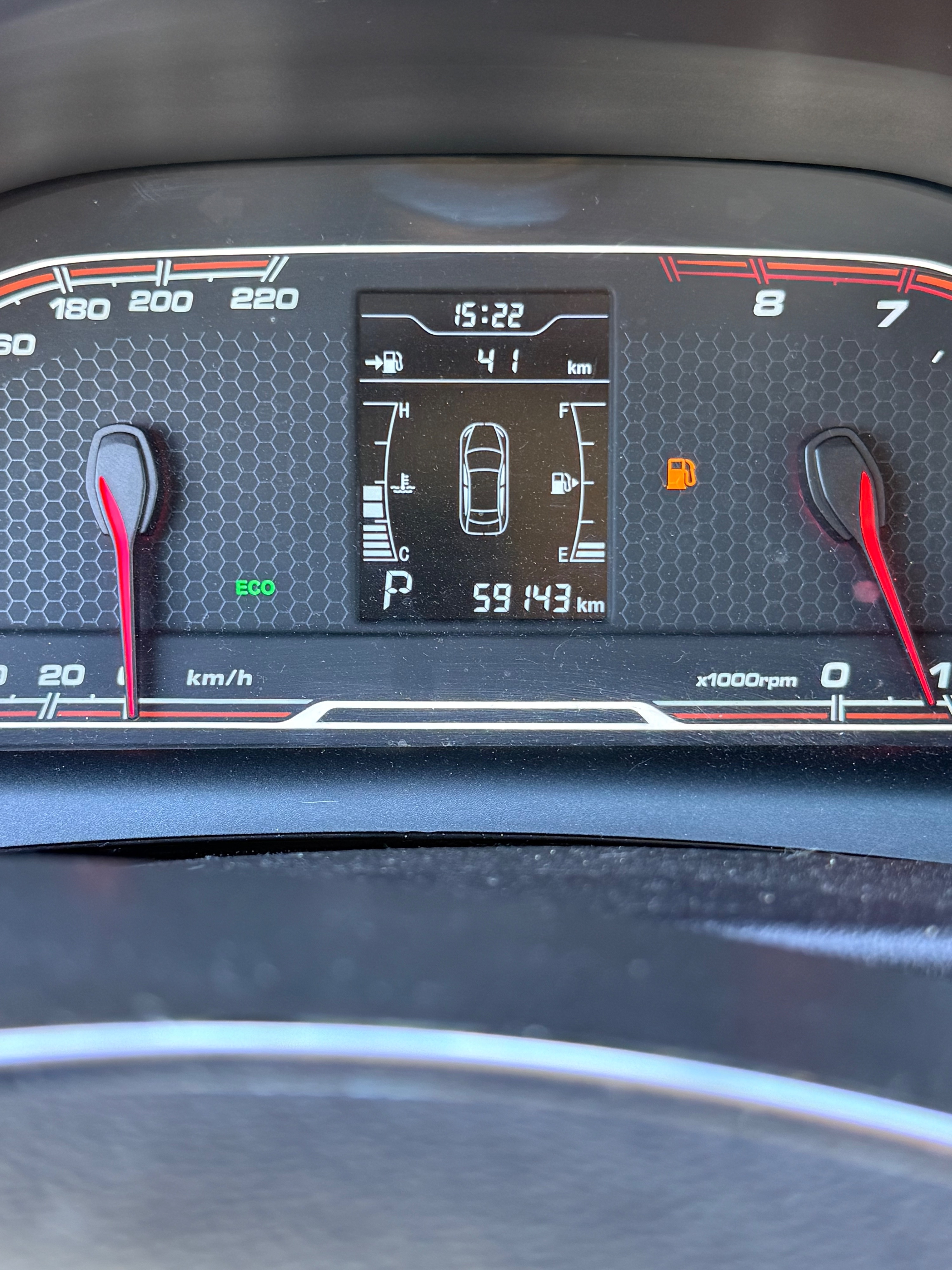 Chery Tiggo 2 — foto 12 de 18