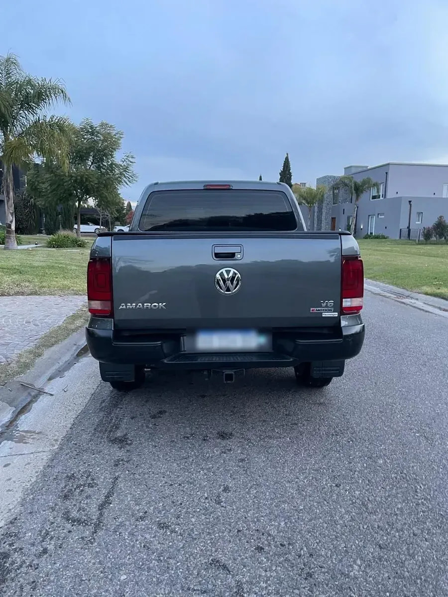 Volkswagen Amarok — foto 3 de 22